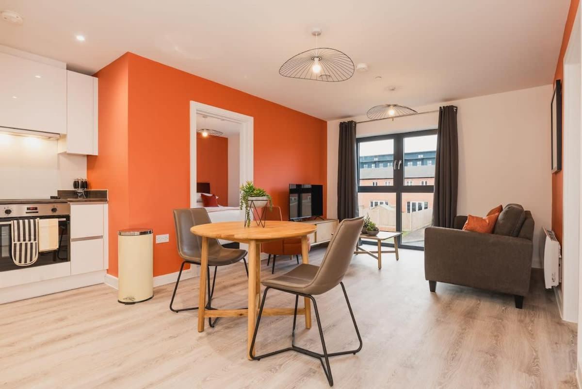 Stayzeni, Hardwick House Derby 2 Bed Apartment Kültér fotó