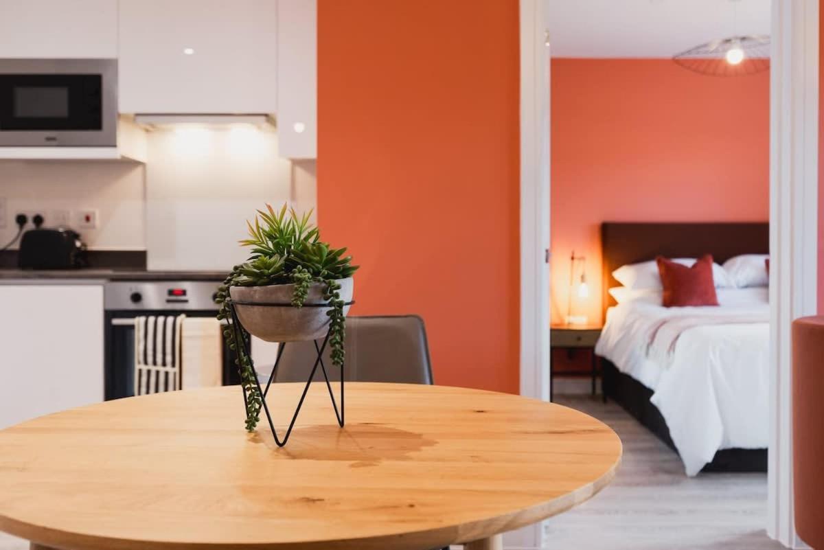 Stayzeni, Hardwick House Derby 2 Bed Apartment Kültér fotó